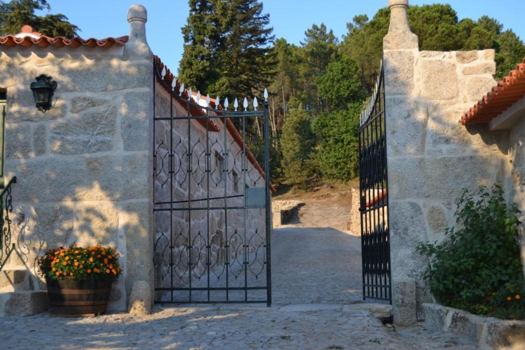 Solar De Almeidinha Mangualde Exteriör bild